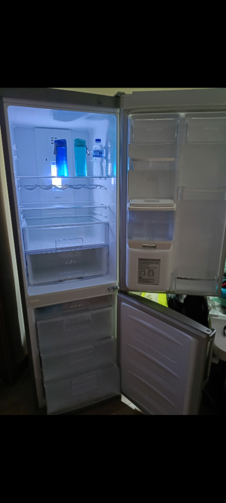 Fridge freezer LG Silver, with Water Dispenser – Good Condition | in ...
