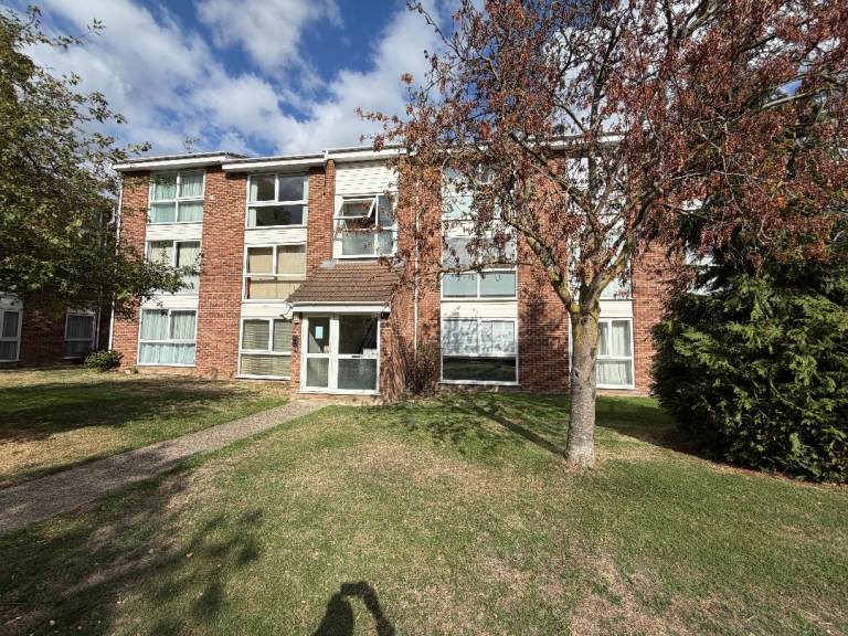 One bedroom Flat in Isleworth TW7 4HZ