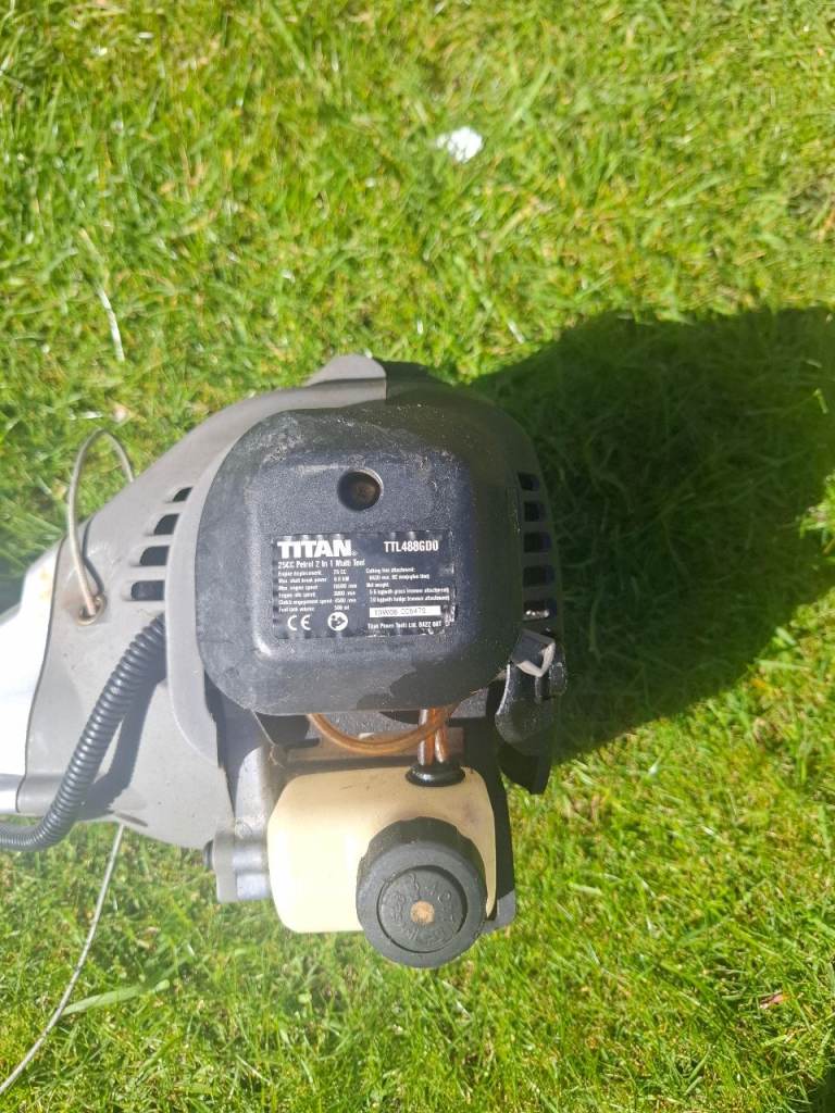 Strimmer.