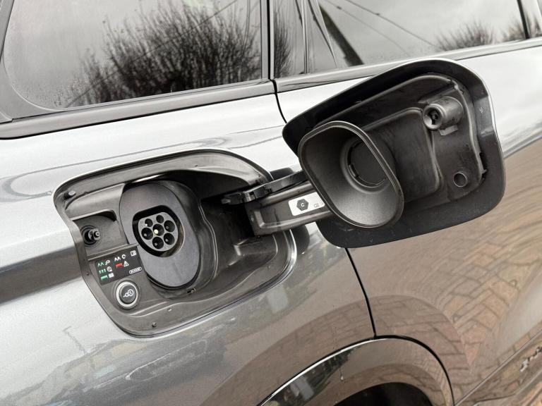 2025 Audi Q6 e-tron 285kW Quattro 100kWh S Line 5dr Auto ESTATE ELECTRIC Automatic