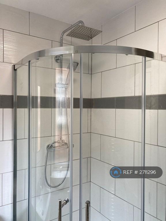 2 bedroom flat in Tennyson Road, Southampton, SO17 (2 bed) (#2711296)