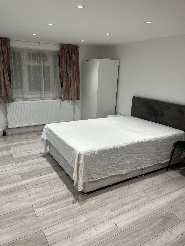 X-Large loft to rent 