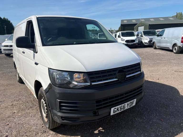 2016 Volkswagen Transporter Transporter T28 Startline TDI BlueMotion Technology Panel Van DIESEL ...