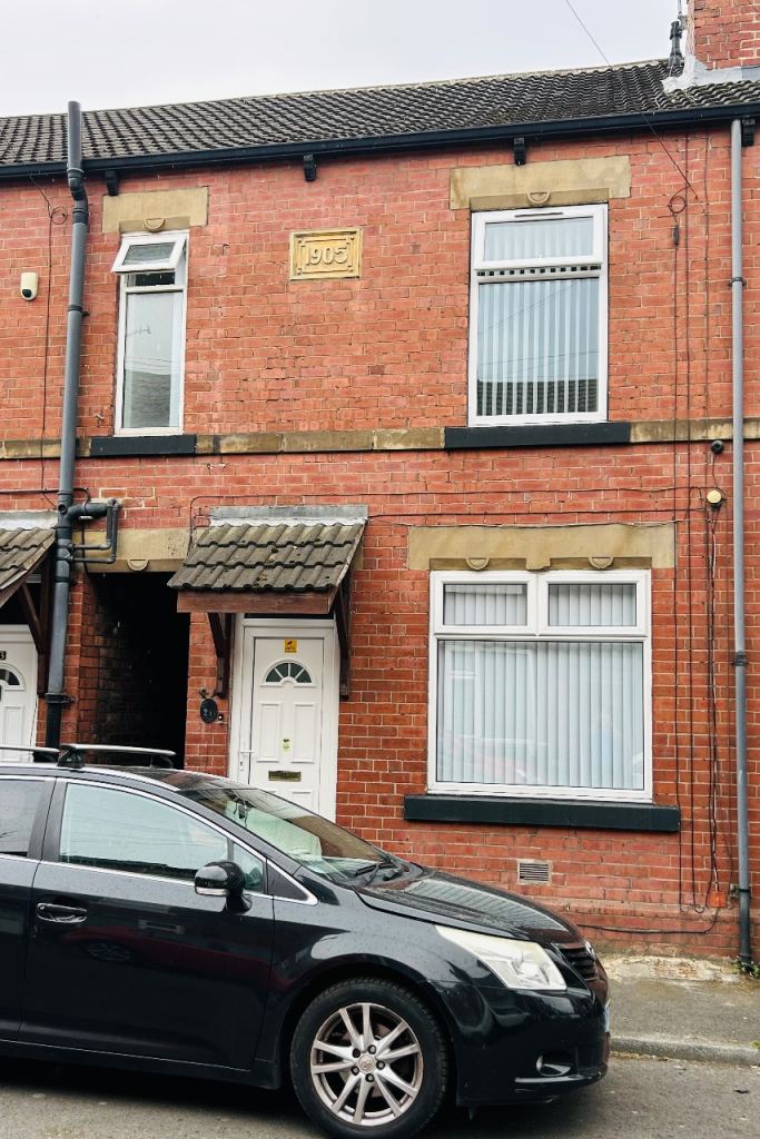 TO LET – 2 DOUBLE BEDROOM HOUSE 📍 Parkgate, Rotherham, S62 6AF
