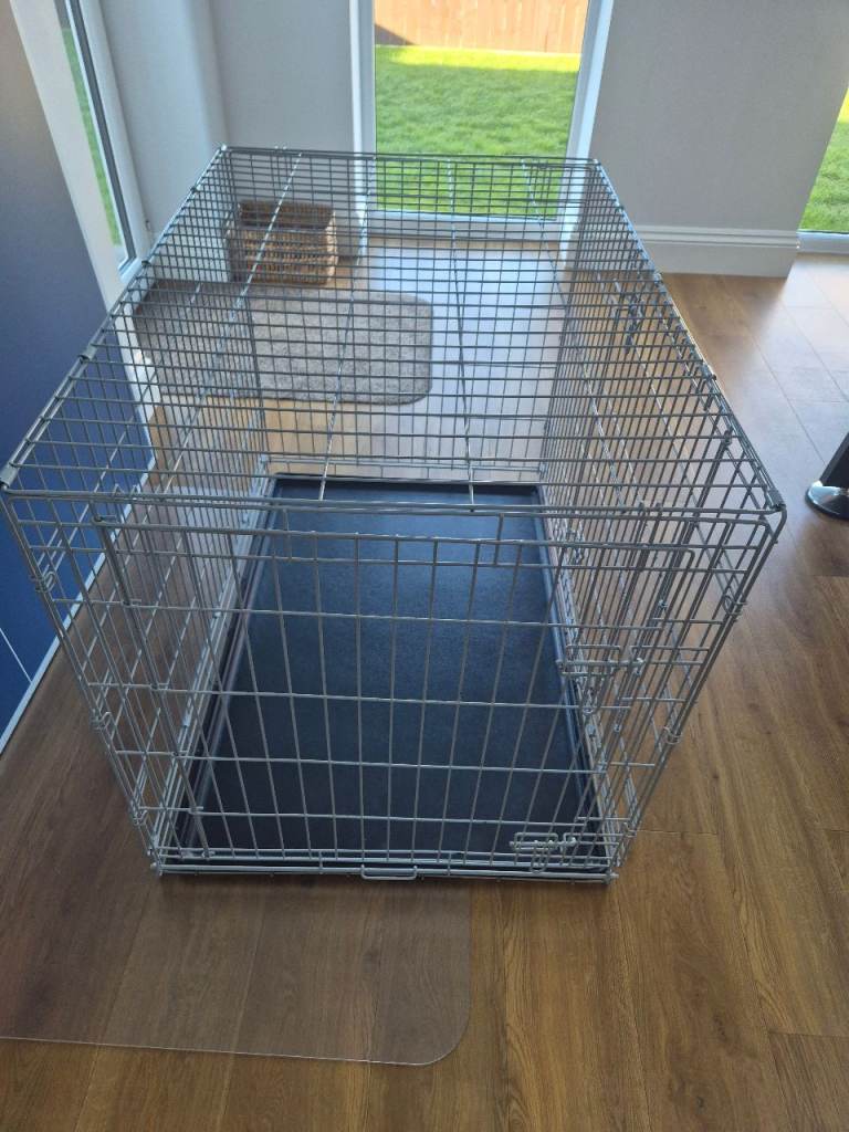 Large Dog Crate 110cm x 74cm x 80cm