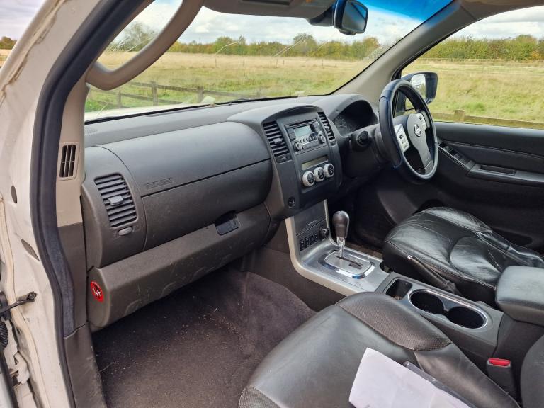 2014 Nissan Navara Automatic LWB 5 Seat Double Cab  Drives Perfect  12mth MOT