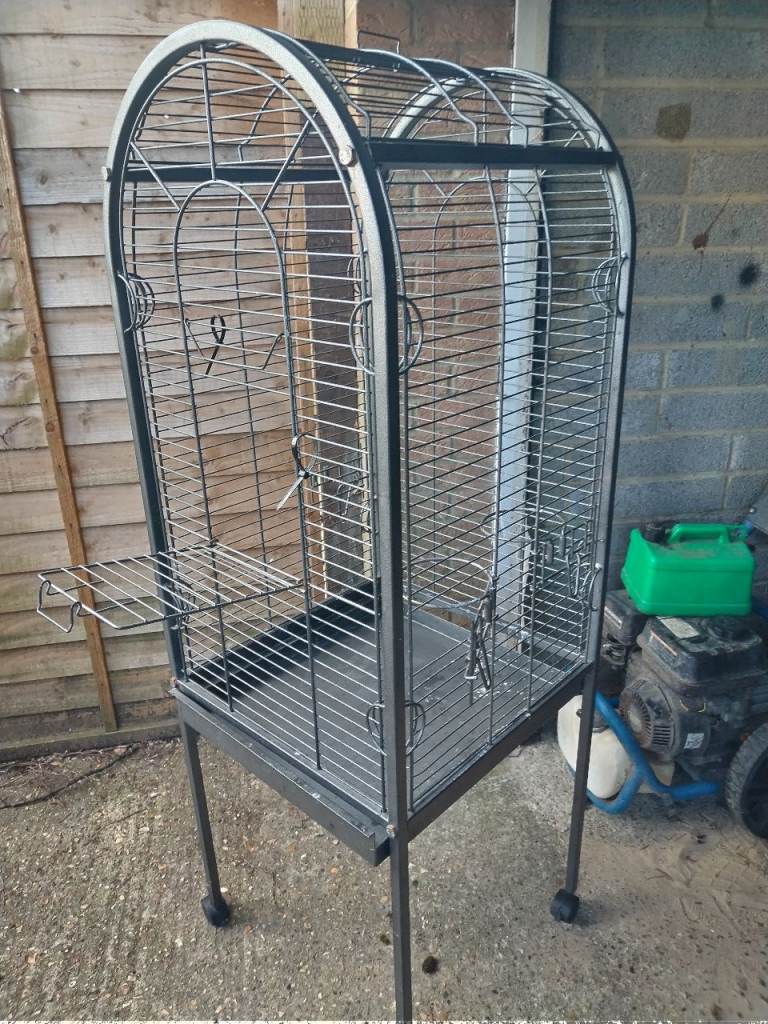 Parrot or bird cage 5ft x 2 inch high 23 inch wide removable tray in good condition 