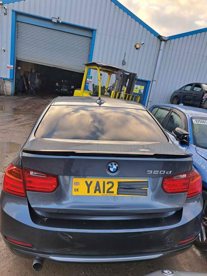 BMW 320D ED PRE LCI F30 BREAKING PARTS BONNET LIGHT WING DOOR MIRROR BOOT LID HEAD UNIT HUB