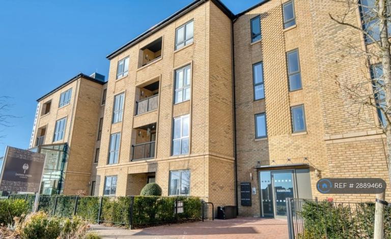 2 bedroom flat in Lawrence Weaver Road, Cambridge, CB3 (2 bed) (#2889466)