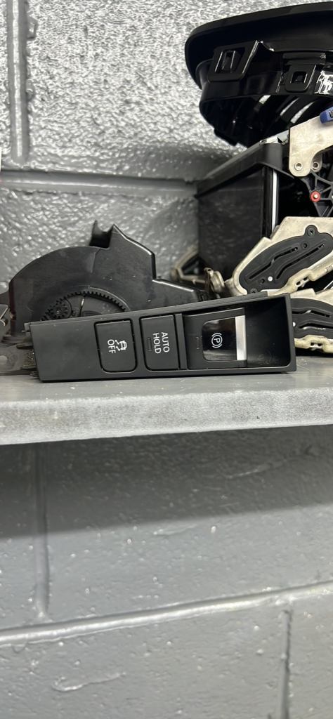 Passat B7 CC Handbrake button