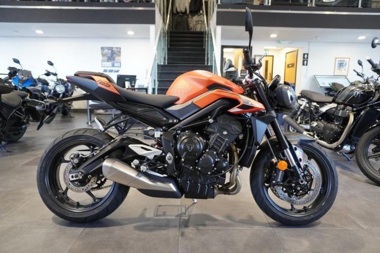 Triumph Street Triple 765 R, 2025, Matt Baja Orange IN STOCK NOW
