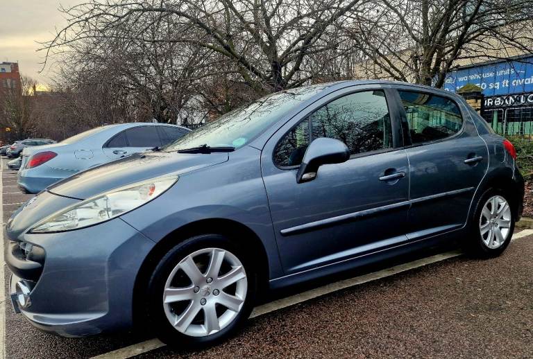 Peugeot, 207, Hatchback, 2009, Semi-Auto, 1598 (cc), 5 doors