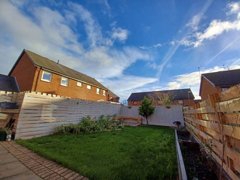 Two bed detached House Haddington