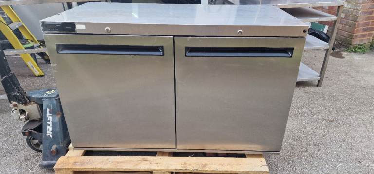 WILLIAM COMMERCIAL UNDERCOUNTER CHILLER STAINLESS STEEL FULLY WORKING EXCELLENT CONDITION 