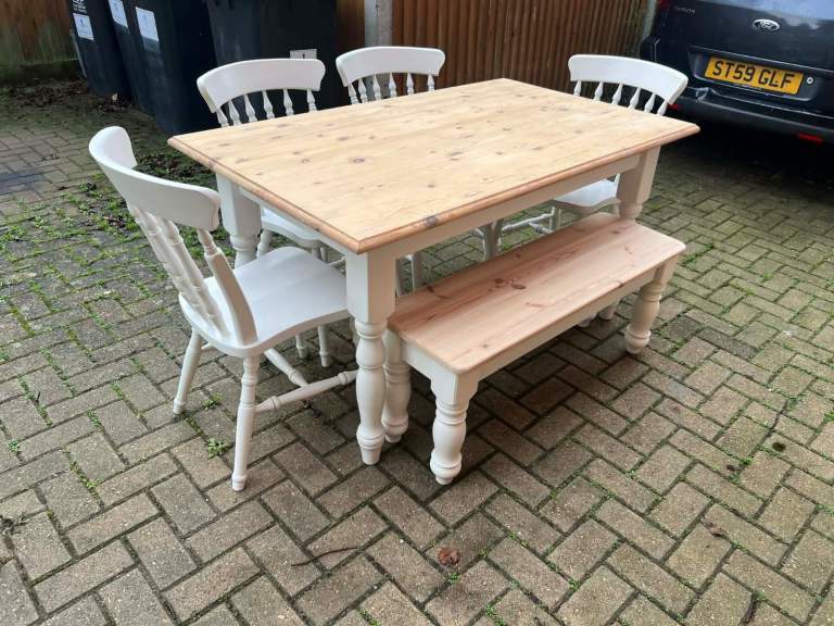 Farmhouse table, 4 chairs and a bench