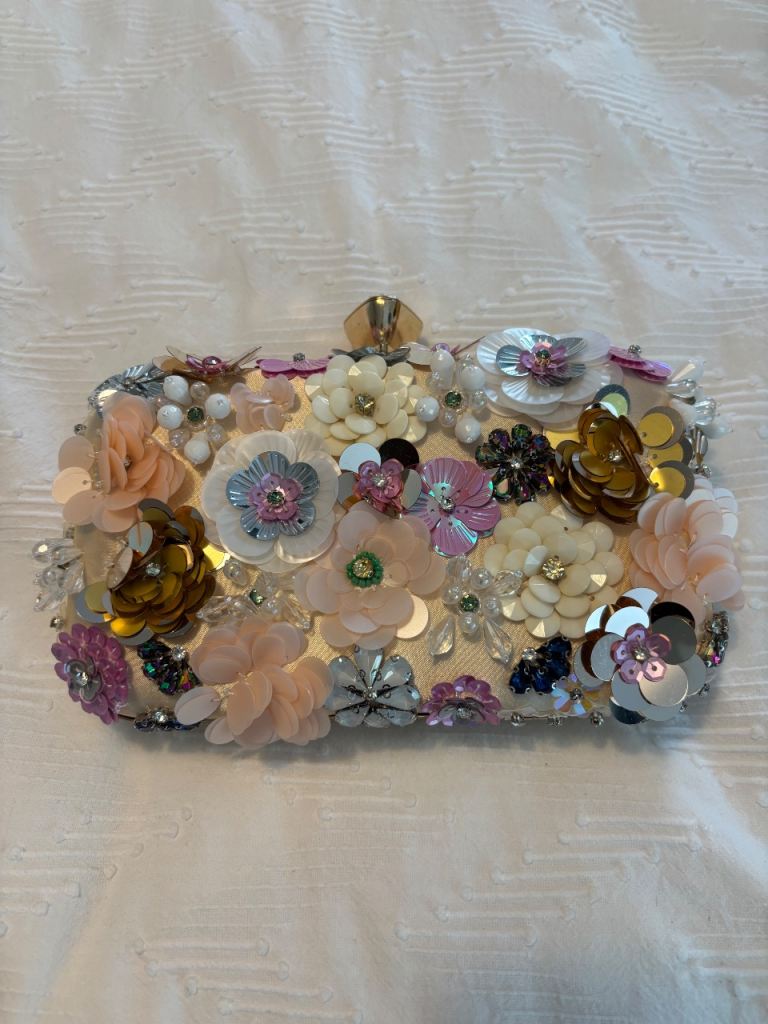Gorgeous jewelled bag. 