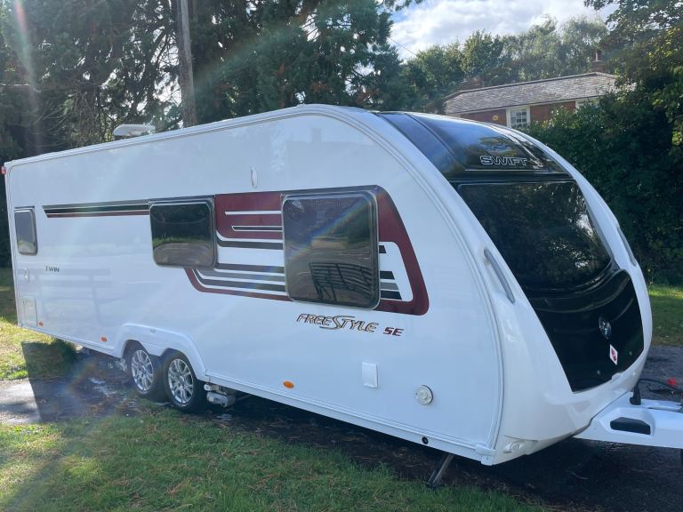 ** SOLD SOLD ** SWIFT FREESTYLE SE FB 