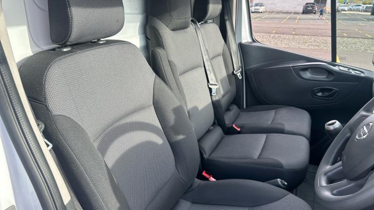 2021 Nissan NV300 30 L2 Diesel 2.0 dCi 120ps H1 Acenta Van Van Diesel Manual