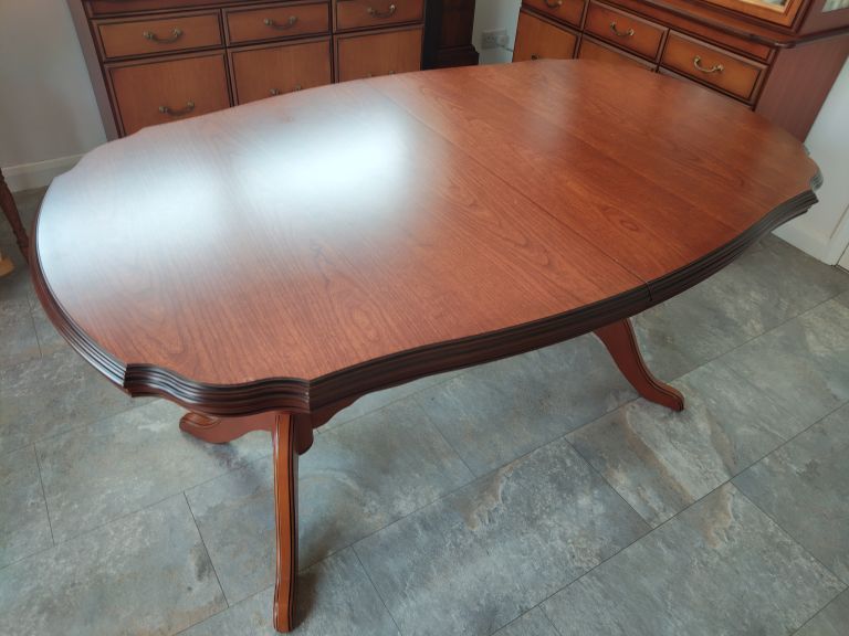 Free Dining Table