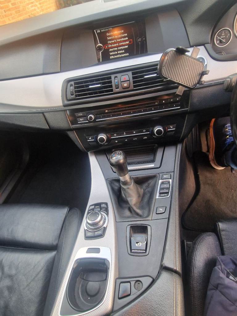 BMW, 5 SERIES,  2..0 520 dM Sport, 2012, Manual, 1995 (cc), 4 doors