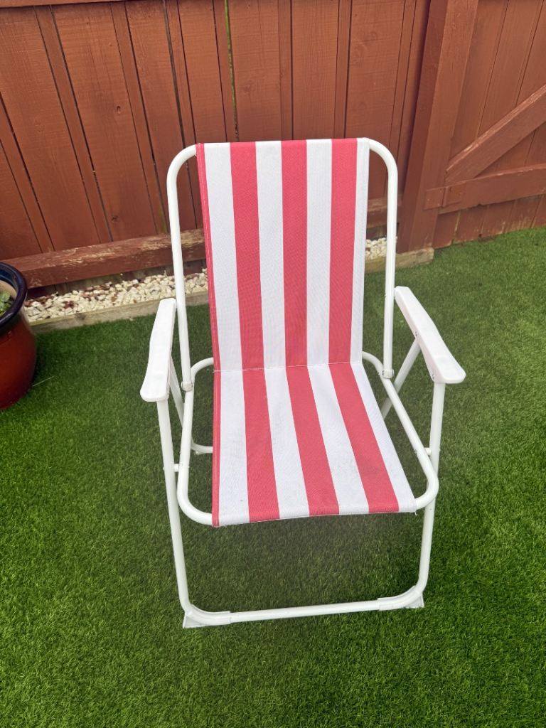 FOLD DOWN GARDEN CHAIR