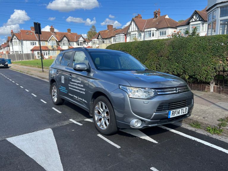 Mitsubishi, OUTLANDER, Estate, 2014, Other, 1998 (cc), 5 doors