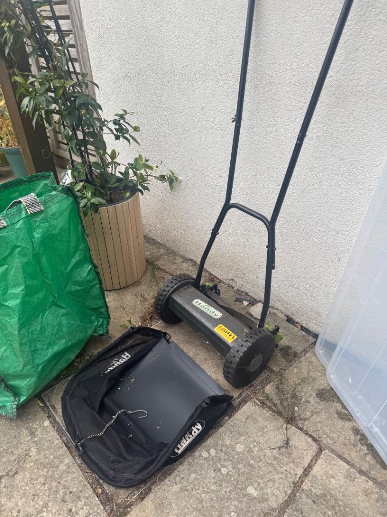 The Handy Lawn Mower