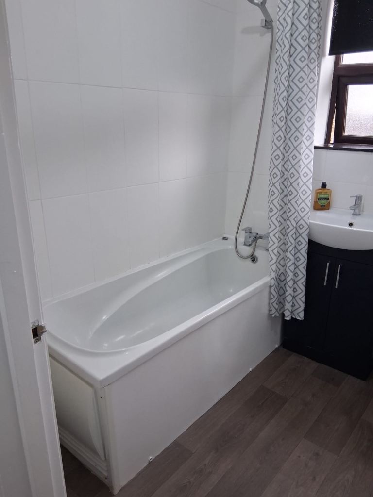 Two bedroom first floor apartment/flat 