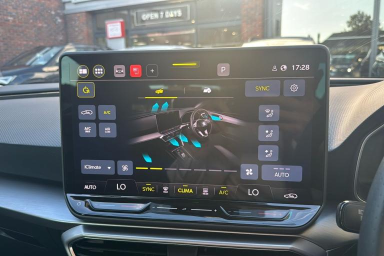  SEAT Leon 1.5 Tsi Fr Hatchback 5dr Petrol Manual Euro 6 s/s 115 Ps Petrol