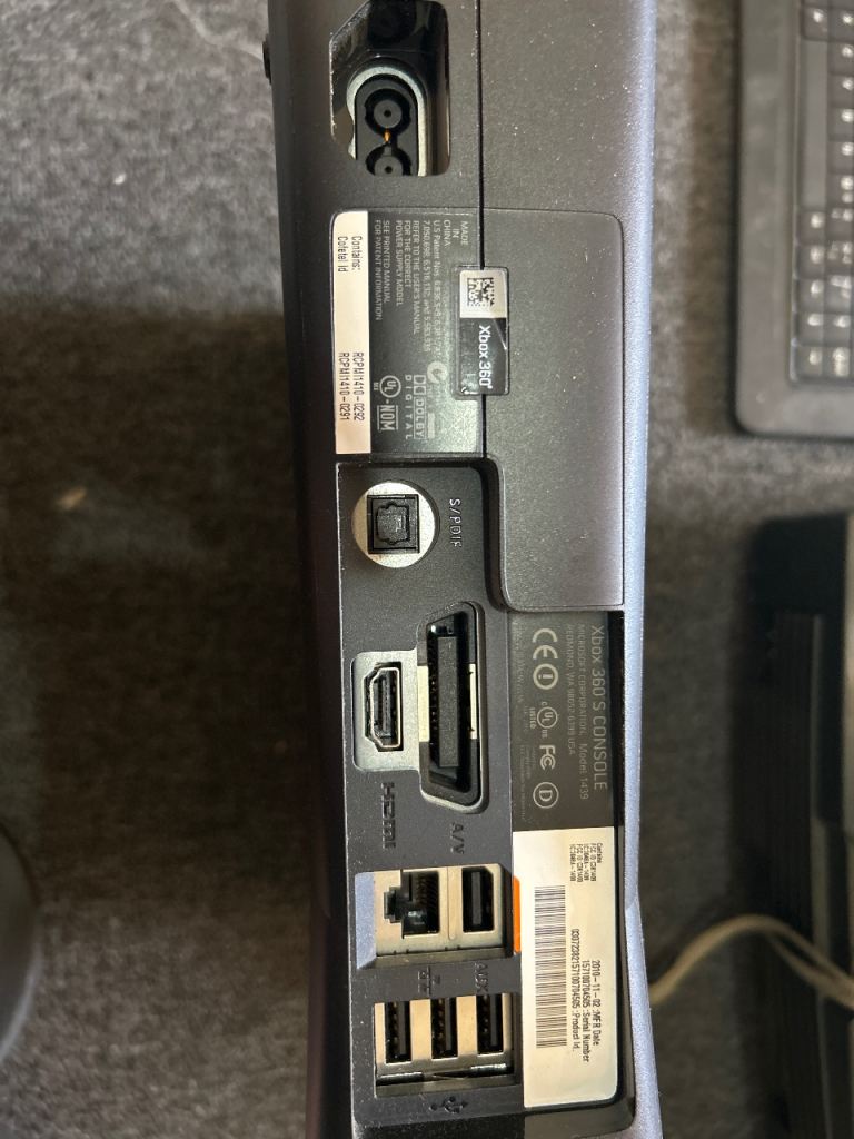 Selling an Xbox 360 S (Slim) console, Model 1439.