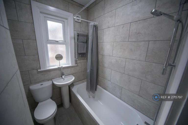 4 bedroom house in Deramore Street, Manchester, M14 (4 bed) (#2715797)