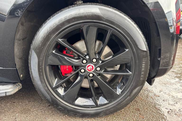 2023 Jaguar F-Pace 2.0 D200 MHEV R-Dynamic Black Auto AWD Euro 6 (s/s) 5dr SUV DIESEL Automatic