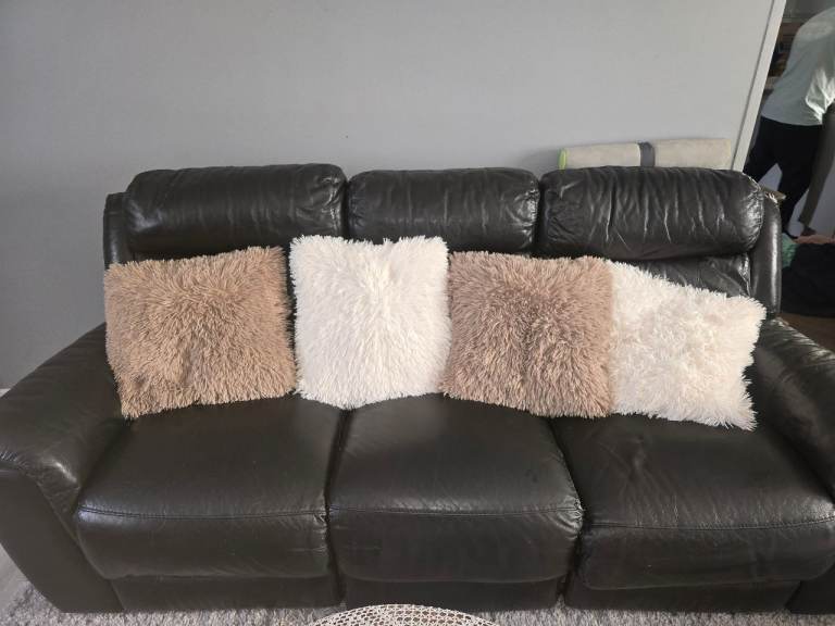 Living room sofas  set .3 seater  , 2 seater  and 1 seater plus puff