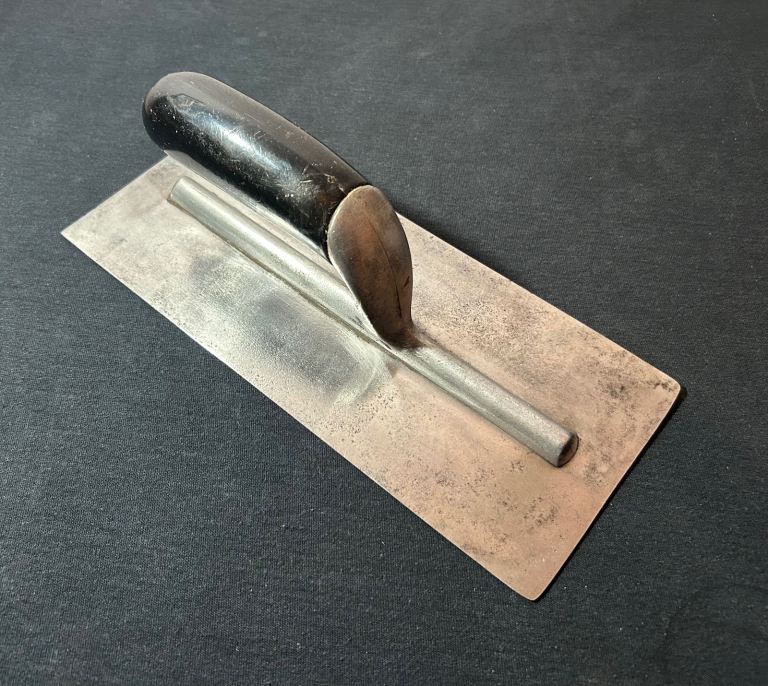 image for RAGNI TROWEL ITALIAN MADE SCREEDING FINISHING SKIMMING. GOOD & SOLID. Can post