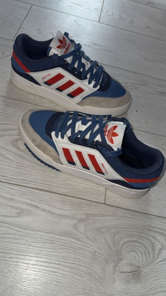 Adidas men’s shoes size 8