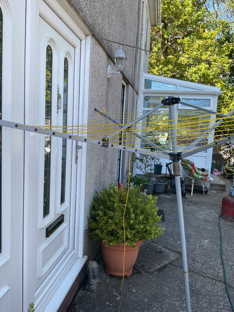Clothes line