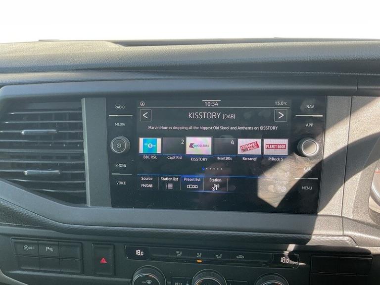 2022 Volkswagen Transporter Shuttle 2.0 TDI 150PS SE Minibus DSG MPV DIESEL Automatic