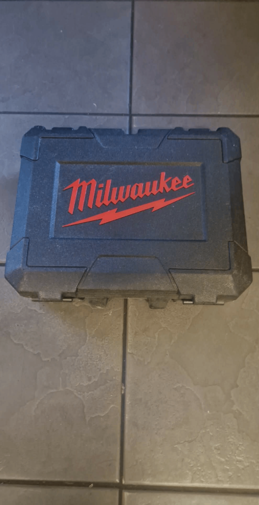 Milwaukee Cordless impact driver with 2 batteries and charger 