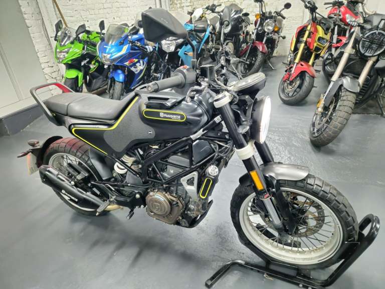 Husqvarna SVARTPILEN 401 2019