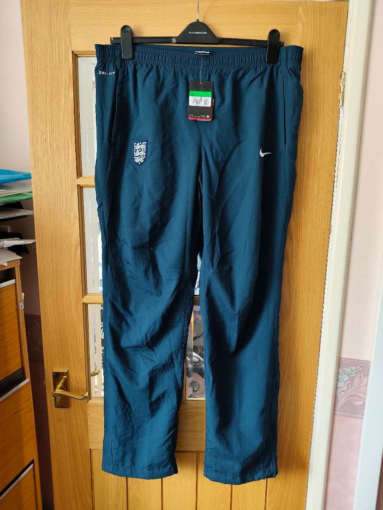Men's Nike Dri fit England jogging bottoms size XL Dark Blue BNWT