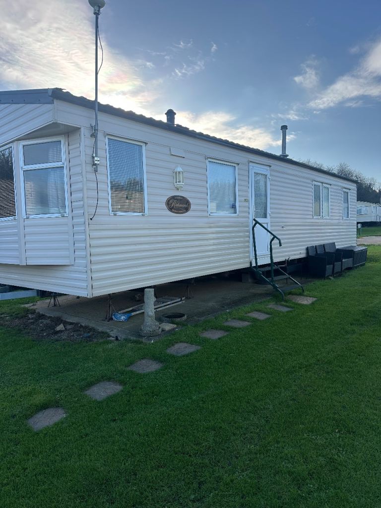 Bargain static holiday home