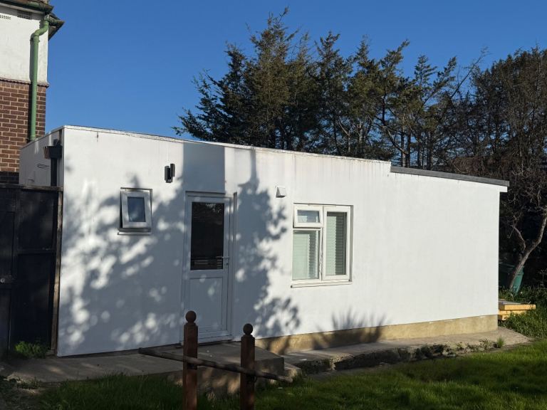 1 bedroom annexe - detached - newly built