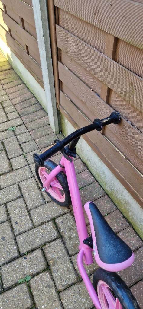 BOPPI BALANCE BIKE. GOOD CONDITION.