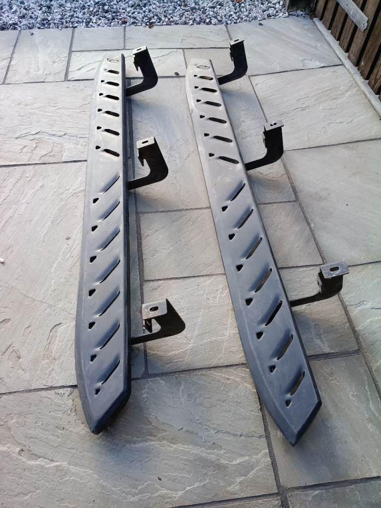 Mitsubishi L200 Sidesteps