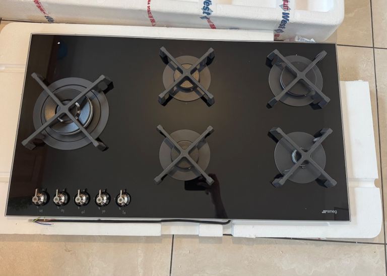 Smeg Classic 90cm 5 Zones Gas Hob PV395LN – Brand New