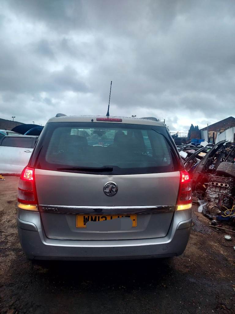 Vauxhall zafira 1.2 diesel 2013 for breaking 