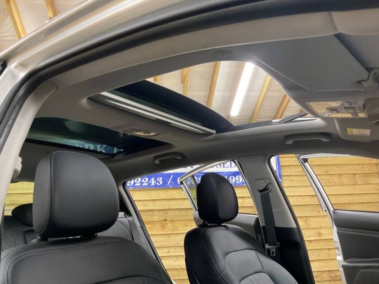 2014 Kia Sportage 1.7 CRDi EcoDynamics 3 SUV 5dr Diesel Manual 2WD Euro 5 (s/s) (114 bhp) ESTATE ...