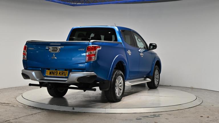 2019 Mitsubishi L200 2.4 DI-D DC Barbarian 4WD Euro 6 4dr PICK UP Diesel Manual