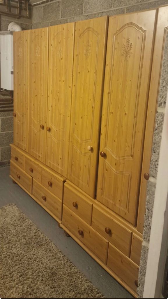 Can deliver pine triple wardrobe with built in chest of drawers