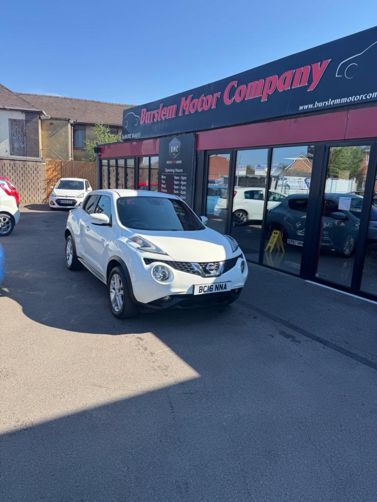 Nissan Juke 1.2 DIG-T N-Connecta Euro 6 (s/s) 5dr Petrol Manual